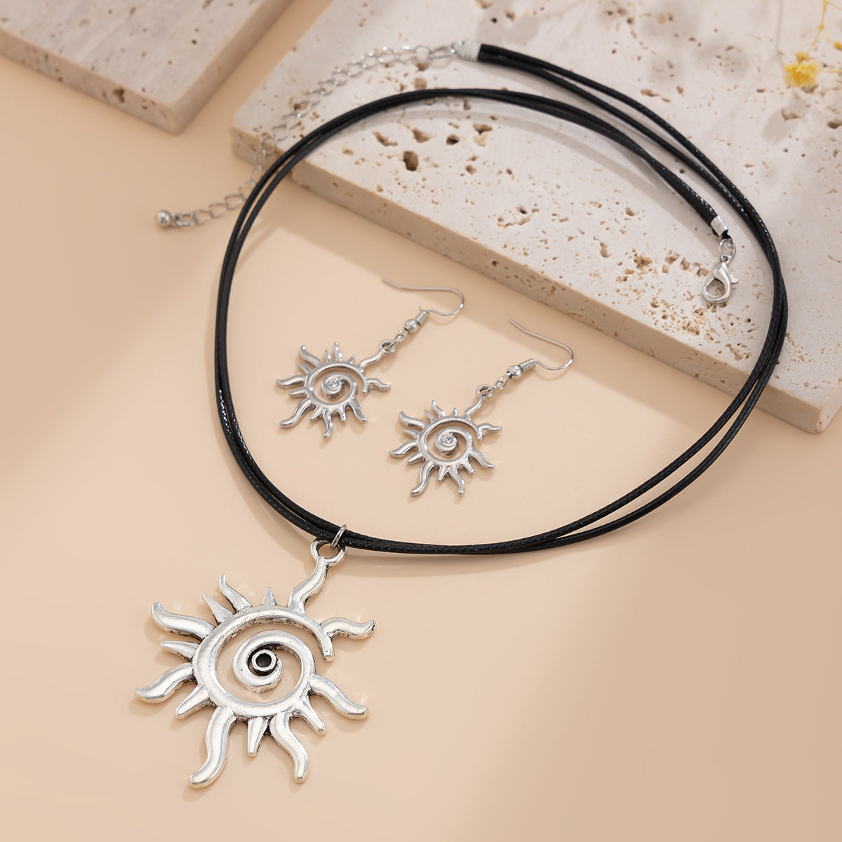 Retro Sun Alloy Necklace Set Simple Pendant Vintage Jewelry