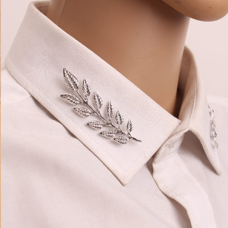 Elegance Leaf Brooch – Stylish Collar Pin